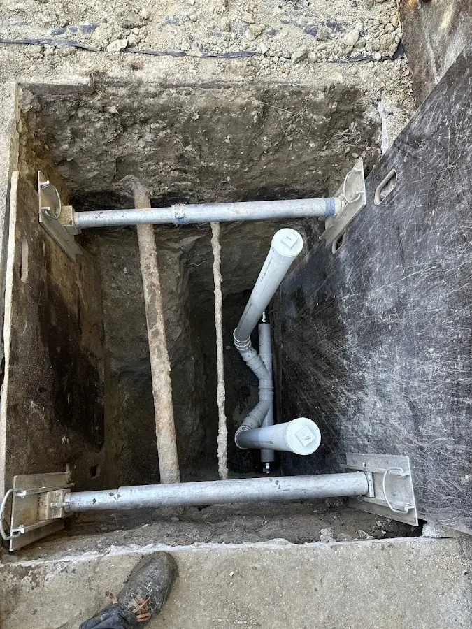 Experienced plumber completing Drain Cleaning work in Rumford